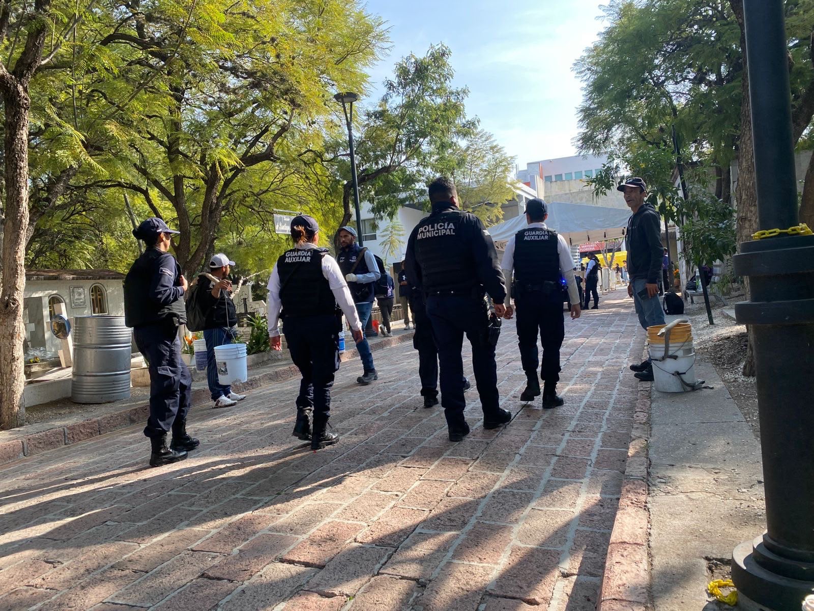 Operativo de seguridad panteón